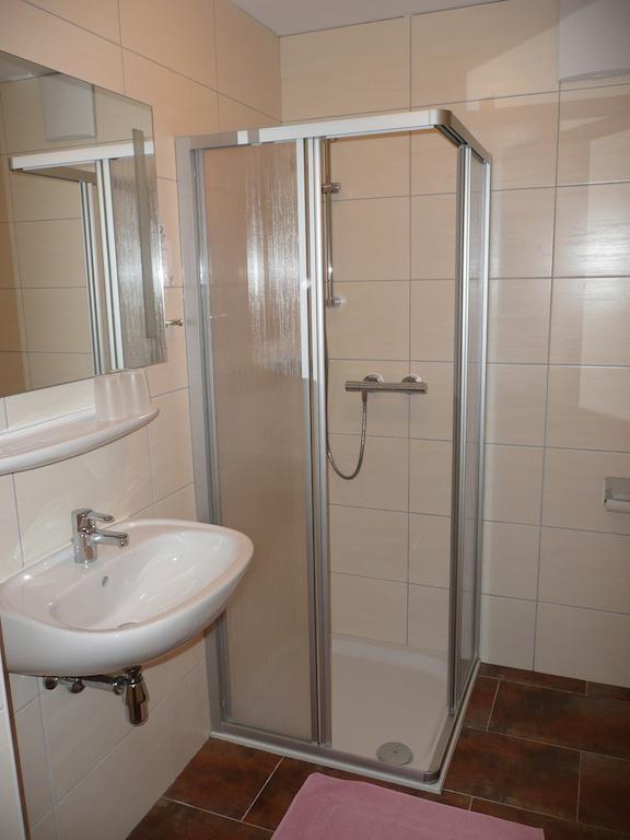 Gasthaus Pension Zur Nixe Steinbach am Attersee Δωμάτιο φωτογραφία